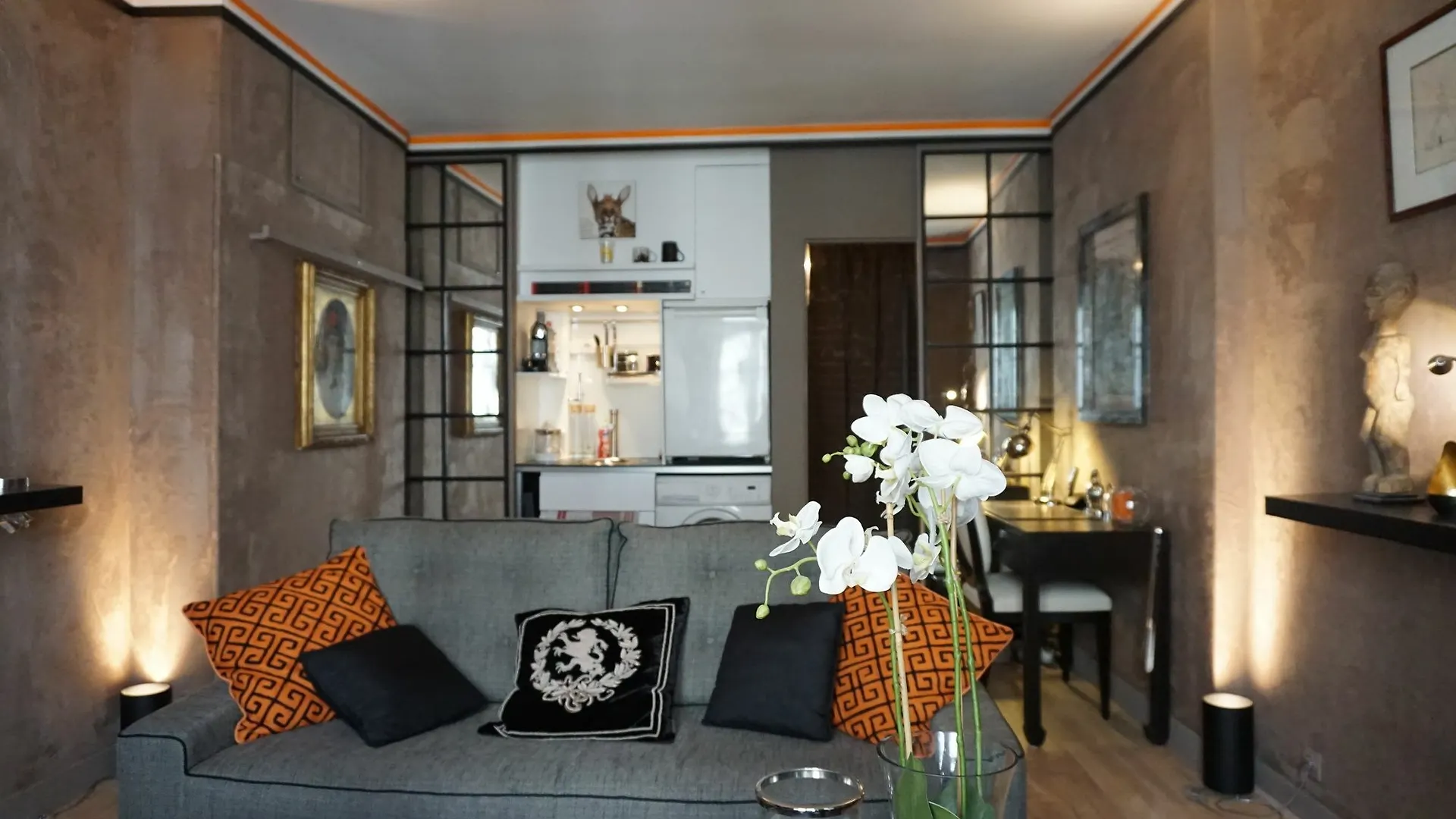 Champs Elysees - - 8 Apartment *