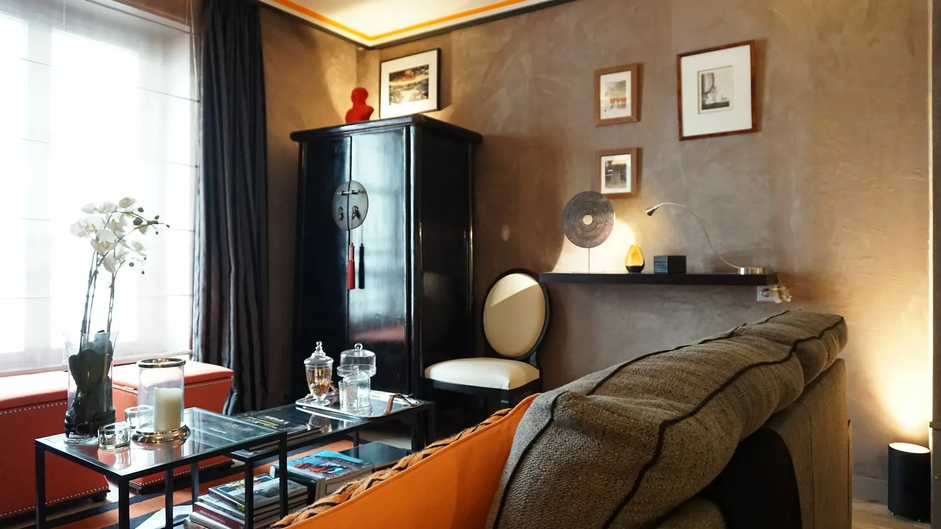 Champs Elysees - - 8 アパート *